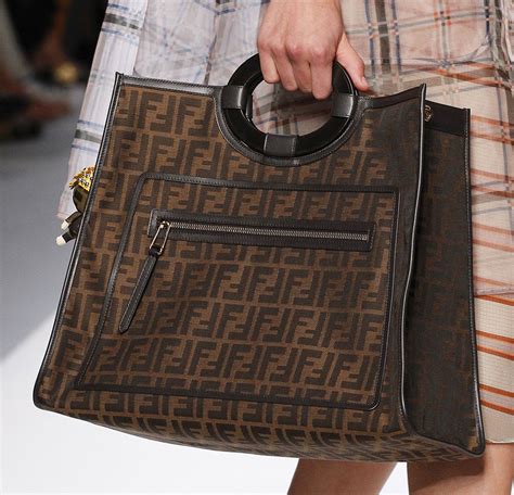 Fendi’s Spring 2018 Bags Use Logos and Plaid to 